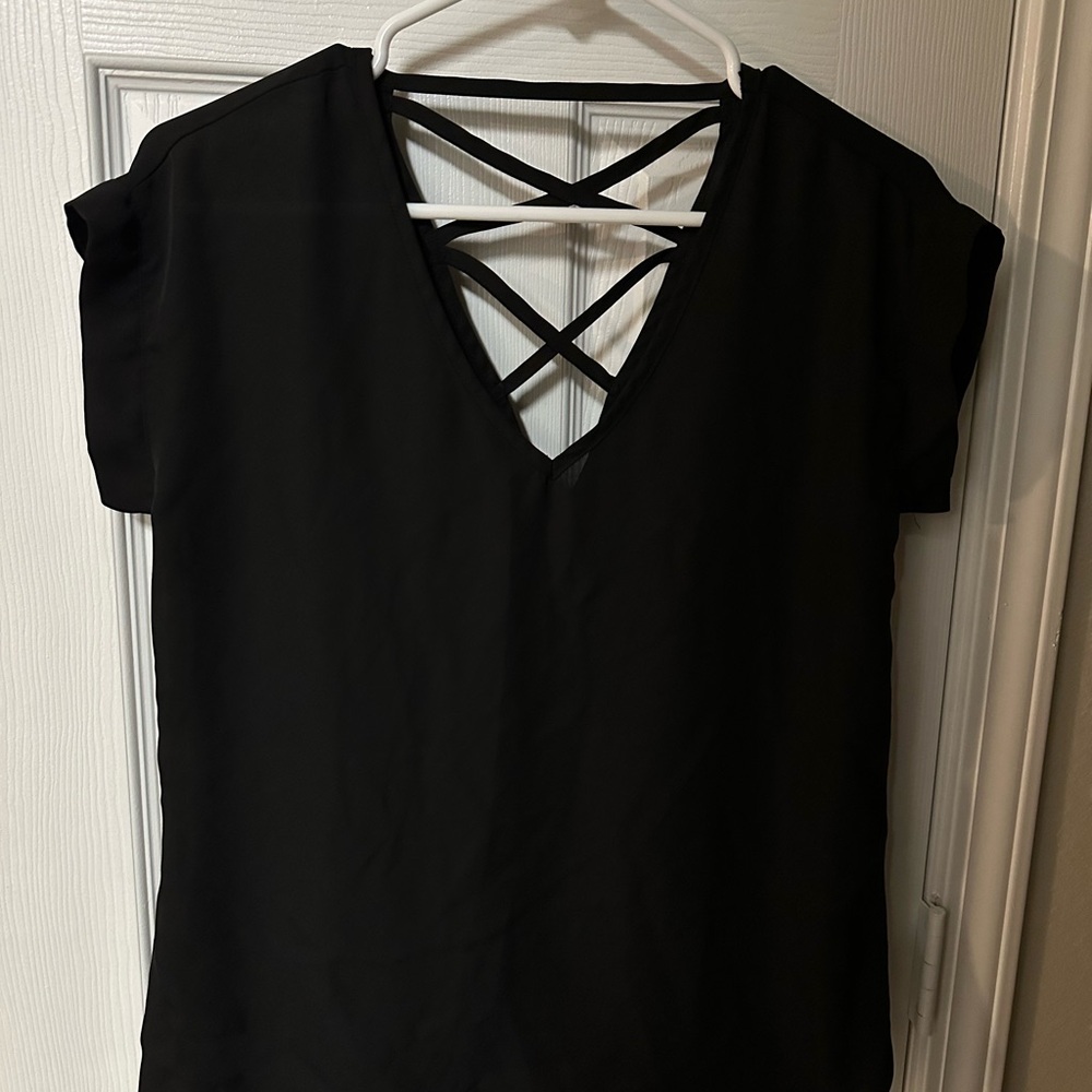 Elegant Black V-Neck Top